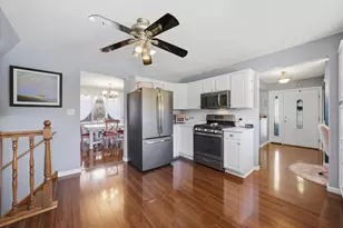 18024 65th Ave, Tinley Park, IL 60477 - Photo 6