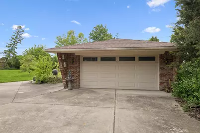 8106 W Courtland Avenue, Norridge, IL 60706 - Photo 2