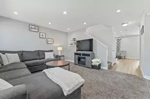 1365 Broadland Dr, Pingree Grove, IL 60140 - Photo 6