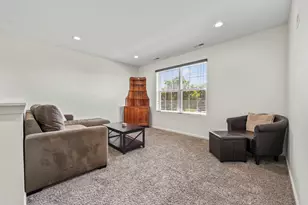 1365 Broadland Dr, Pingree Grove, IL 60140 - Photo 16