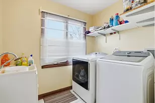 5733 W 97th St, Oak Lawn, IL 60453 - Photo 36
