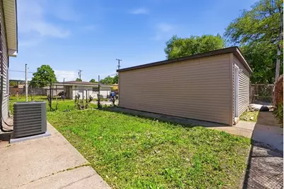 4447 S Leamington Avenue, Chicago, IL 60638 - Photo 2