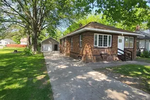 1406 S Bloomington St, Streator, IL 61364 - Photo 1