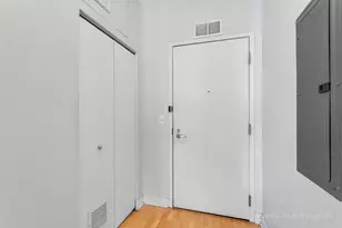 565 W Quincy St, Chicago, IL 60661 - Photo 12