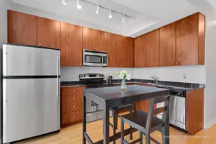 565 W Quincy St, Chicago, IL 60661 - Photo 8