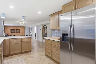 9237 Lincolnwood Drive, Evanston, IL 60203 - Photo 30