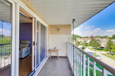440 E Montrose Avenue #402, Wood Dale, IL 60191 - Photo 22