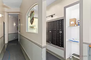 1801 W Larchmont Ave, Chicago, IL 60613 - Photo 6