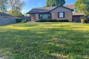 2130 Hawthorne Ln, Waukegan, IL 60087 - Photo 1