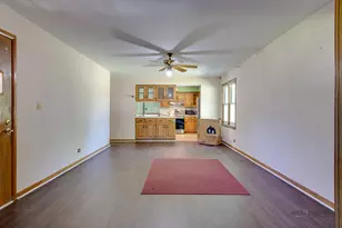 217 Dalton Ave, Mundelein, IL 60060 - Photo 8