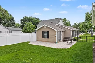 630 S Charlotte St, Lombard, IL 60148 - Photo 20