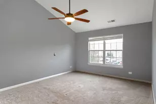 10440 S Torrence Ave, Chicago, IL 60617 - Photo 14