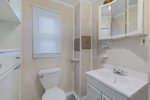 10440 S Torrence Ave, Chicago, IL 60617 - Photo 4