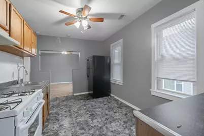 10440 S Torrence Avenue, Chicago, IL 60617 - Photo 2