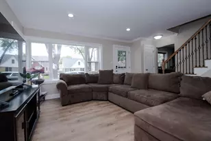 3142 Sunset Ln, Franklin Park, IL 60131 - Photo 4