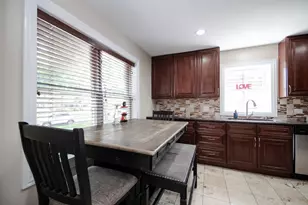 3142 Sunset Ln, Franklin Park, IL 60131 - Photo 8