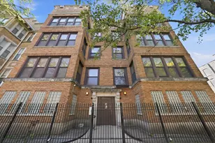 4740 S Ingleside Ave, Chicago, IL 60615 - Photo 2