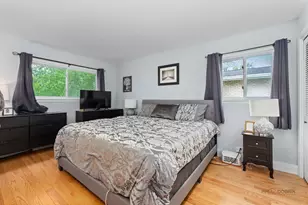 8800 Kostner Terrace, Skokie, IL 60076 - Photo 16