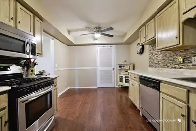 1739 Court Street #1739, McHenry, IL 60050 - Photo 8