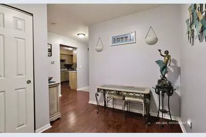 1739 Court Street #1739, McHenry, IL 60050 - Photo 2