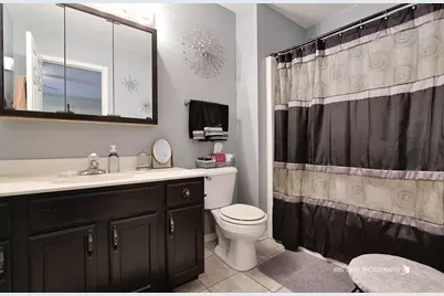 1739 Court Street #1739, McHenry, IL 60050 - Photo 14