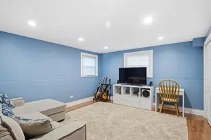 1940 Brentwood Ln E, Wheaton, IL 60189 - Photo 24