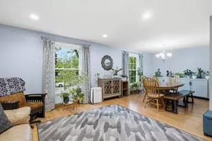 1940 Brentwood Ln E, Wheaton, IL 60189 - Photo 6