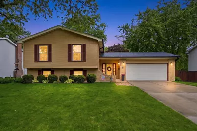 1940 Brentwood Lane E, Wheaton, IL 60189 - Photo 1