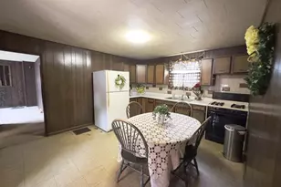 1332 Chartres St, Lasalle, IL 61301 - Photo 12