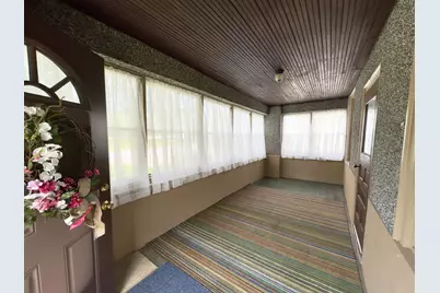1332 Chartres Street, Lasalle, IL 61301 - Photo 2