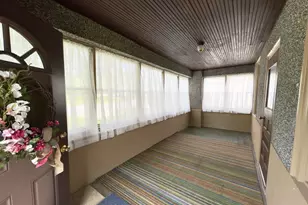 1332 Chartres St, Lasalle, IL 61301 - Photo 2