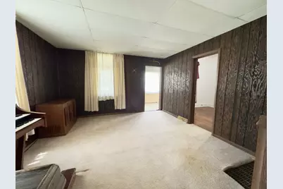 1332 Chartres Street, Lasalle, IL 61301 - Photo 4