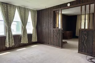 1332 Chartres St, Lasalle, IL 61301 - Photo 6