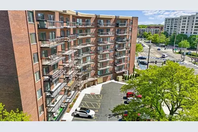 711 S River Road #606, Des Plaines, IL 60016 - Photo 2