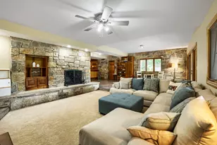 39W526 Lori Ln, Elgin, IL 60124 - Photo 32