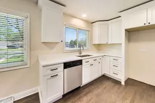 238 N Greenwood Ave, Palatine, IL 60074 - Photo 8