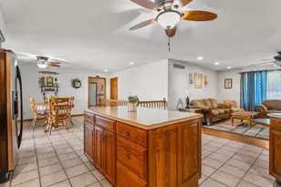 12317 N 1100 East Rd, Catlin, IL 61817 - Photo 14