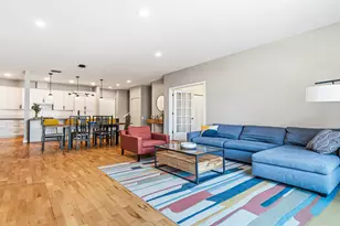 560 W Fulton St, Chicago, IL 60661 - Photo 8