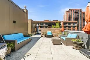 560 W Fulton St, Chicago, IL 60661 - Photo 16