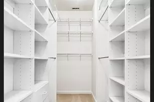 560 W Fulton St, Chicago, IL 60661 - Photo 18