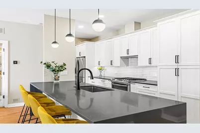 560 W Fulton Street #602, Chicago, IL 60661 - Photo 2