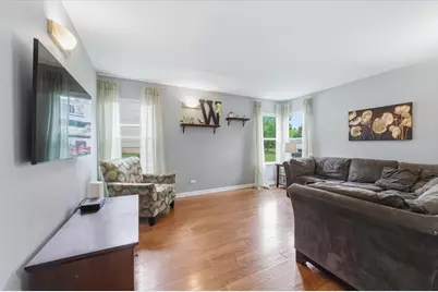 570 W Camden Lane, South Elgin, IL 60177 - Photo 10