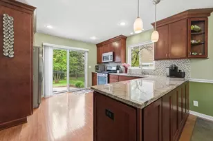 570 W Camden Ln, South Elgin, IL 60177 - Photo 8