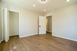 734 E 105th St, Chicago, IL 60628 - Photo 8