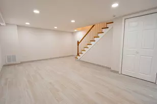734 E 105th St, Chicago, IL 60628 - Photo 12