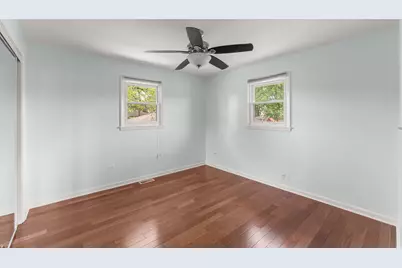 7907 W 74th Street, Bridgeview, IL 60455 - Photo 14