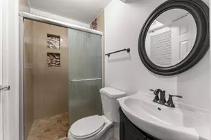 7907 W 74th St, Bridgeview, IL 60455 - Photo 16