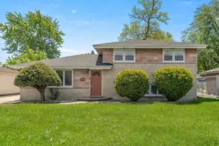 7907 W 74th St, Bridgeview, IL 60455 - Photo 1