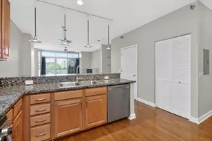 1600 S Prairie Ave, Chicago, IL 60616 - Photo 16