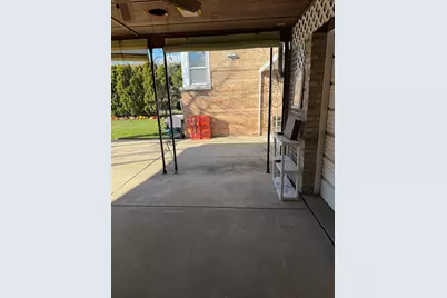 10210 S Rhodes Avenue, Chicago, IL 60628 - Photo 10